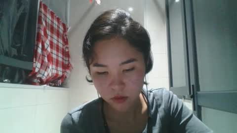 Jenny  online show from November 2025 10:45:02 AM