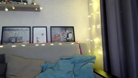 Snapshot of kessiecage chatting on December 2024 11:09:01 PM kessiecage online show from December 2024 11:09:01 PM