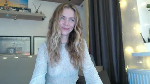 Snapshot of kessiecage chatting on January 2025 03:22:02 AM kessiecage online show from January 2025 03:22:02 AM