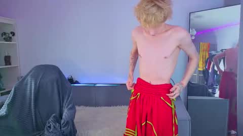 Kessy online show from September 2025 08:23:01 PM