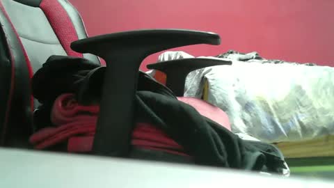 Snapshot of kev19922 chatting on February 2025 08:49:02 PM kev19922 online show from February 2025 08:49:02 PM