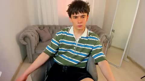 Snapshot of kevin_kess chatting on July 2026 10:36:01 AM Ask me online show from July 2026 10:36:01 AM