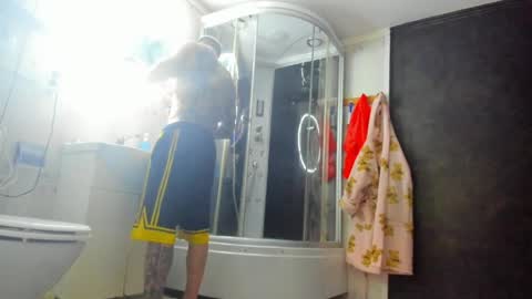 Snapshot of kevin_muscle1 chatting on April 2026 07:04:02 PM Kevin online show from April 2026 07:04:02 PM