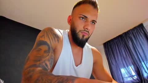Snapshot of kevin_muscle1 chatting on April 2026 09:46:01 AM Kevin online show from April 2026 09:46:01 AM