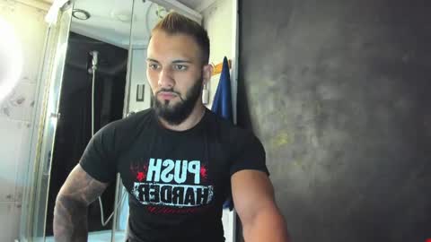 Snapshot of kevin_muscle1 chatting on May 2026 08:21:01 AM Kevin online show from May 2026 08:21:01 AM