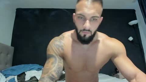 Snapshot of kevin_muscle1 chatting on August 2026 10:43:02 AM Kevin online show from August 2026 10:43:02 AM