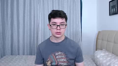 Kevin online show from November 2025 03:39:01 AM