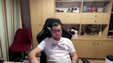 Kevinn online show from December 2025 11:34:02 PM