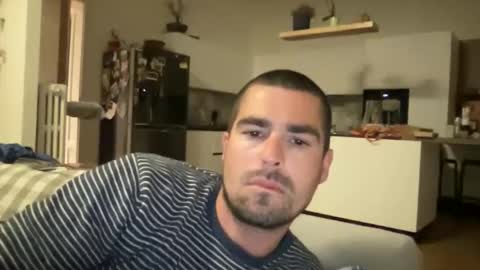 Snapshot of kevinpillobello chatting on May 2026 07:00:01 PM kevinpillobello online show from May 2026 07:00:01 PM