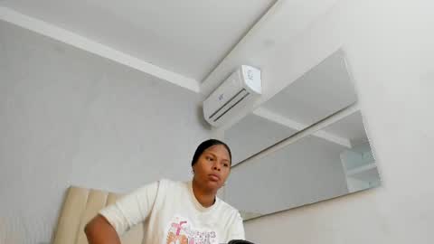 Snapshot of keyla_mejia chatting on July 2026 12:01:02 PM Keyla online show from July 2026 12:01:02 PM