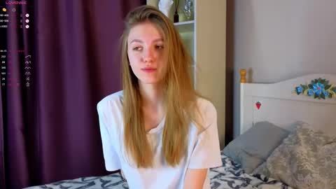 Hi Im Mary Glad to see you in my room  PVT is open online show from February 2025 12:14:02 PM