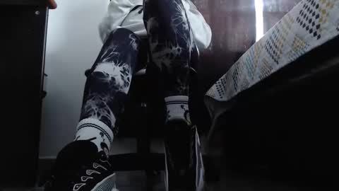     online show from March 2026 04:12:01 PM