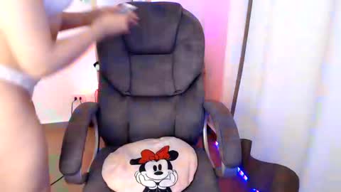 Liss online show from November 2025 04:24:01 AM