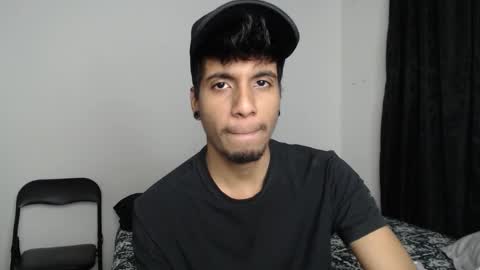 khevinlopezonig online show from November 2025 03:30:02 AM