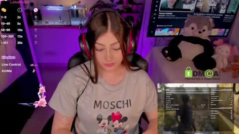 Snapshot of khionebesset chatting on December 2024 11:07:01 AM Khi. online show from December 2024 11:07:01 AM