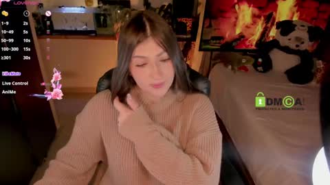 Snapshot of khionebesset chatting on February 2025 05:20:02 AM Khi. online show from February 2025 05:20:02 AM