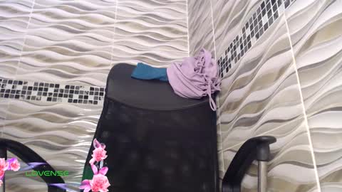 khloe33 online show from February 2026 10:06:02 PM