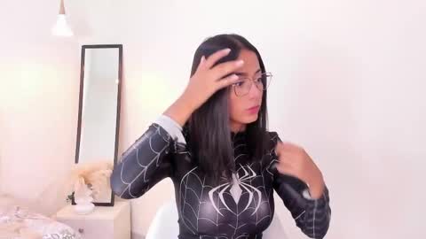 Snapshot of khloe_houston chatting on May 2026 01:07:02 PM Khloe online show from May 2026 01:07:02 PM