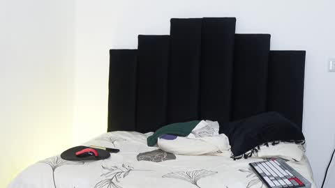 Snapshot of khloe_kaczka_ chatting on January 2025 07:45:02 PM Khloe online show from January 2025 07:45:02 PM