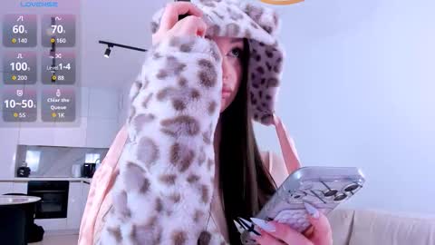 khloe online show from February 2026 07:42:02 AM