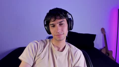 khozler_ online show from February 2025 02:35:02 AM