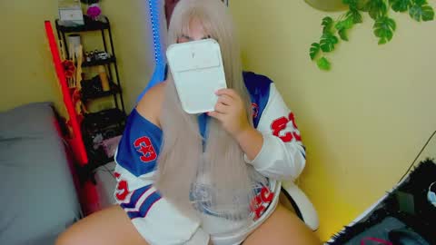 kiacum4u online show from April 2026 10:43:02 PM