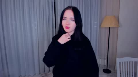 Lannie online show from December 2025 04:58:02 PM