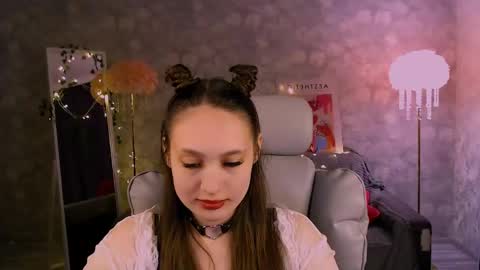 Snapshot of kiananowak chatting on May 2026 08:03:01 PM Kiana online show from May 2026 08:03:01 PM