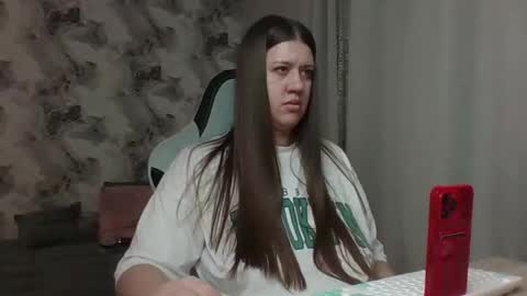 kianna_dior_ online show from April 2026 01:41:01 PM