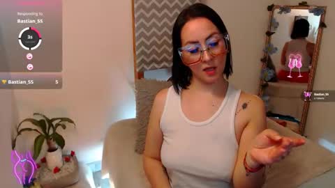 Kiara Bermont online show from December 2025 04:12:02 PM