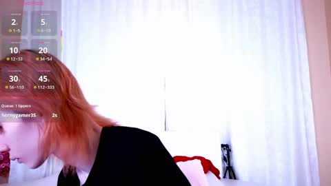 Snapshot of kiara_dream chatting on June 2026 10:59:01 PM Kira online show from June 2026 10:59:01 PM