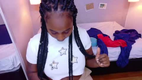 Kiara online show from August 2026 08:33:01 PM