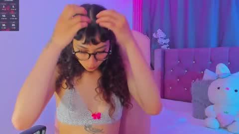 Snapshot of kiara_lovelyy chatting on May 2026 04:41:02 AM Kiara online show from May 2026 04:41:02 AM