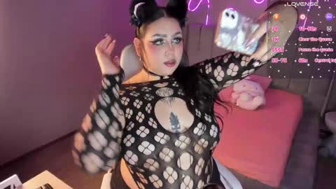 K I A R A            online show from January 2026 12:21:01 PM