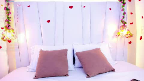 kiarha  online show from February 2025 03:37:01 AM