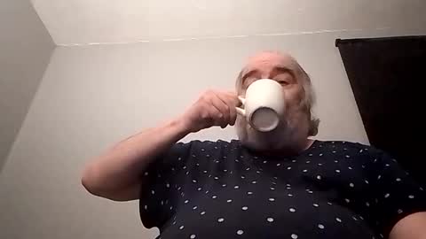 KICKINME online show from November 2025 04:44:02 AM