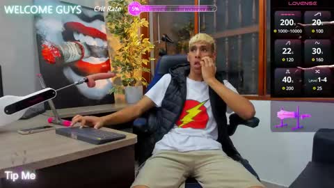 Kieran Derek online show from January 2025 07:37:01 PM