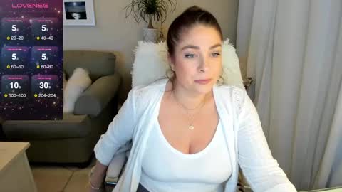 Kiera Reines online show from December 2024 03:38:02 AM