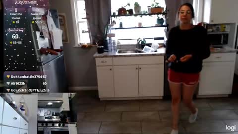 Kiersten online show from October 2025 04:41:01 PM