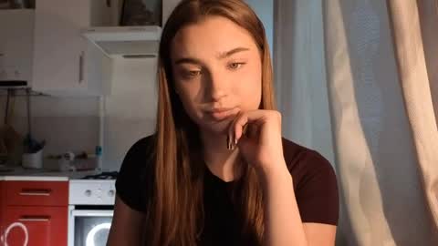 Ola my name is Lissa  Lets hit 10 Thumbs Up together   online show from May 2026 02:25:01 PM