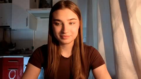 Ola my name is Lissa  Lets hit 10 Thumbs Up together   online show from May 2026 02:24:02 PM