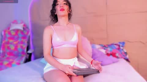 KIM COOPER online show from December 2025 10:54:02 AM