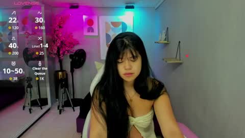 Snapshot of kiitty__meow chatting on July 2026 12:23:01 PM Kitty online show from July 2026 12:23:01 PM