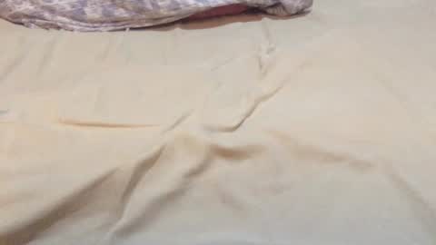 kiki3526 online show from November 2025 05:56:01 PM