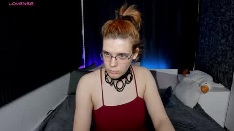 Kiki online show from December 2024 01:33:01 PM