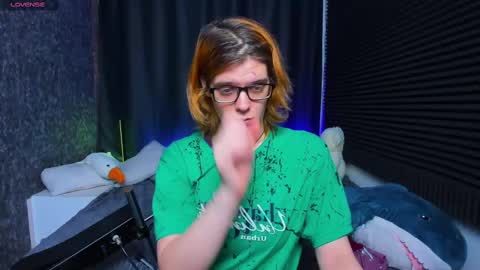 Kiki online show from February 2025 10:15:02 AM