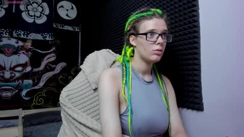 Kiki online show from September 2025 10:38:02 AM