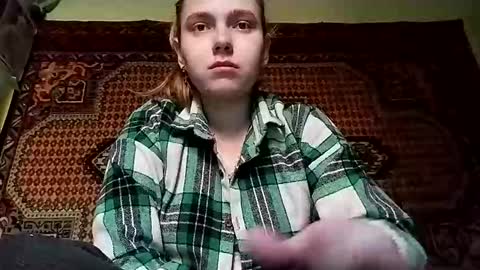 kikibang_ online show from November 2025 08:24:01 AM