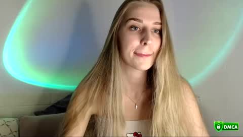 Snapshot of kikies_ chatting on December 2025 05:31:02 PM Mika and Miranda online show from December 2025 05:31:02 PM