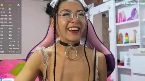 kiki online show from February 2025 09:06:01 PM